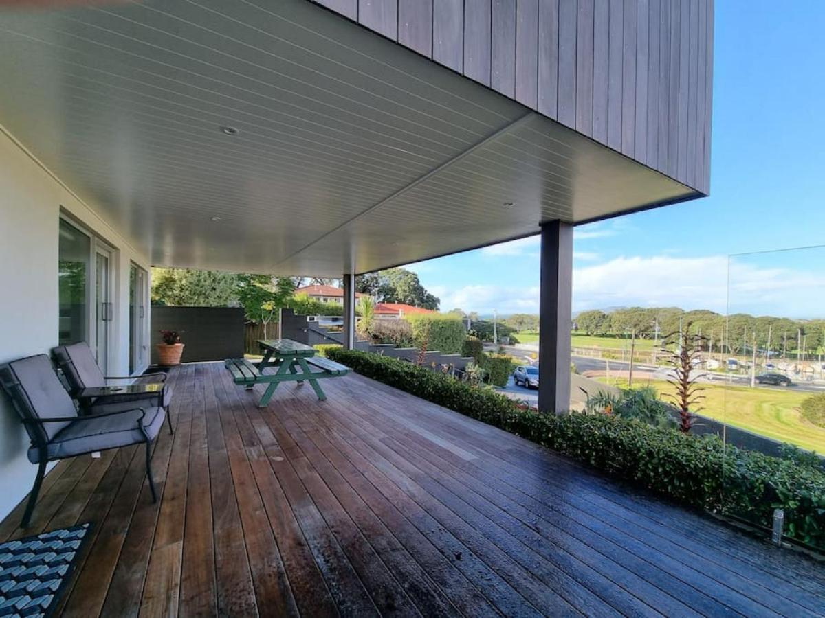 Fabulous Castor Bay 1 Bedroom With Views And Skytv 奥克兰 外观 照片